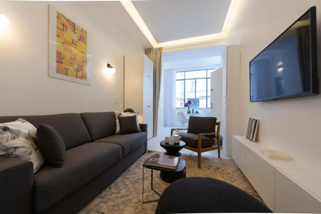 Apartment Mayenne Paris