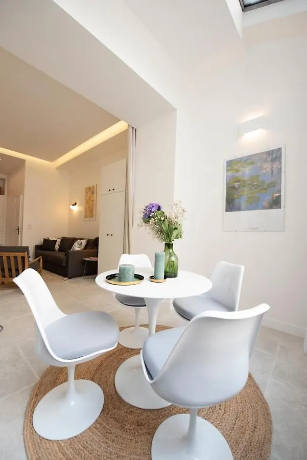 Apartment Mayenne Paris France